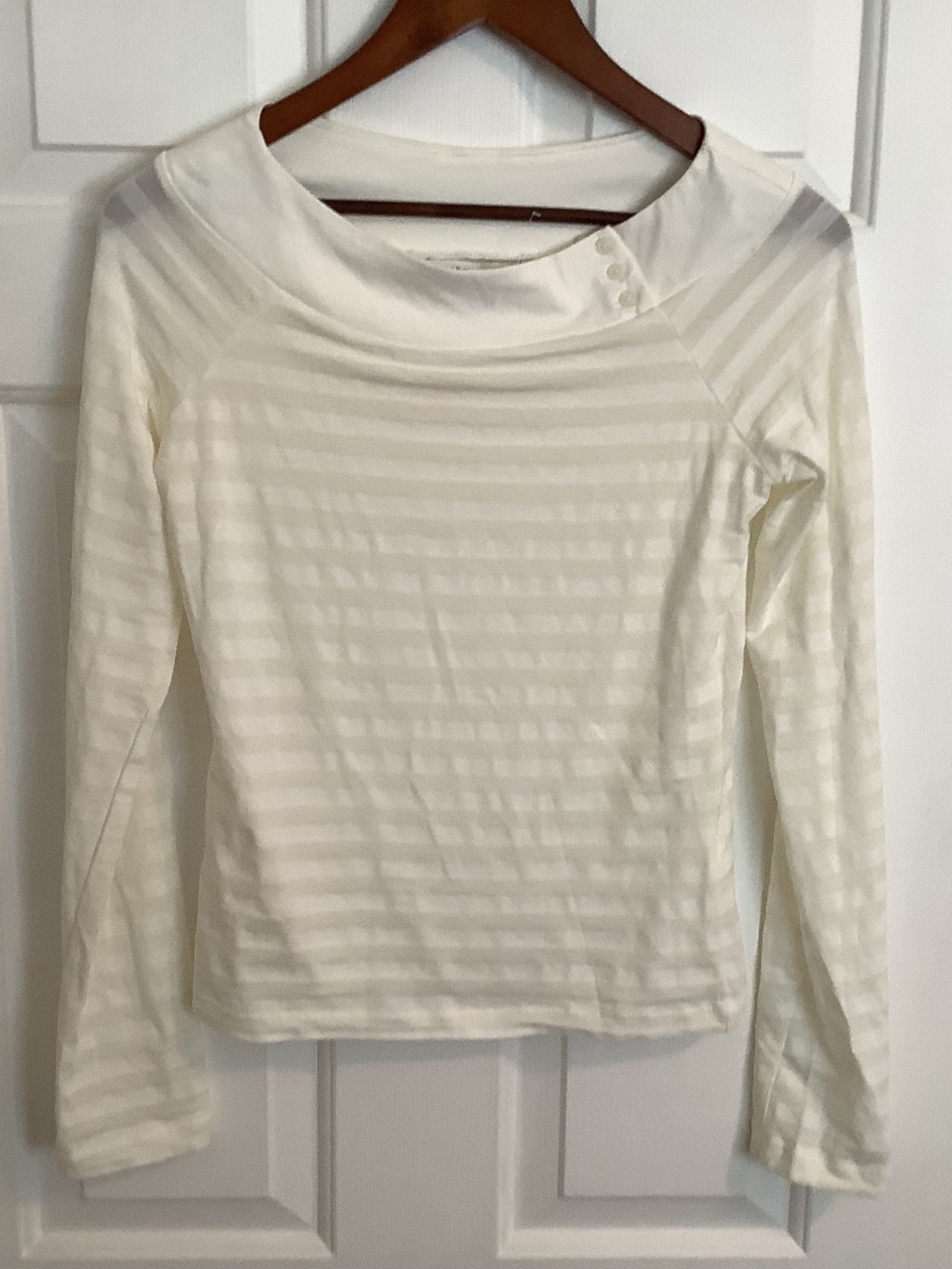 Banana Republic Boatneck long sleeve top